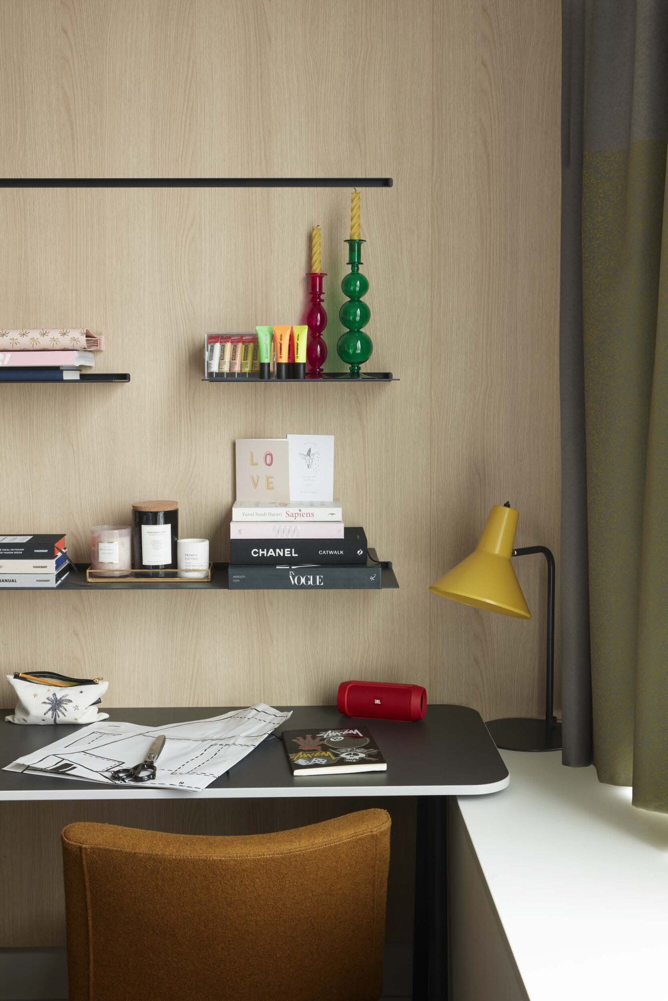 Decorated student room - Hotel Casa.