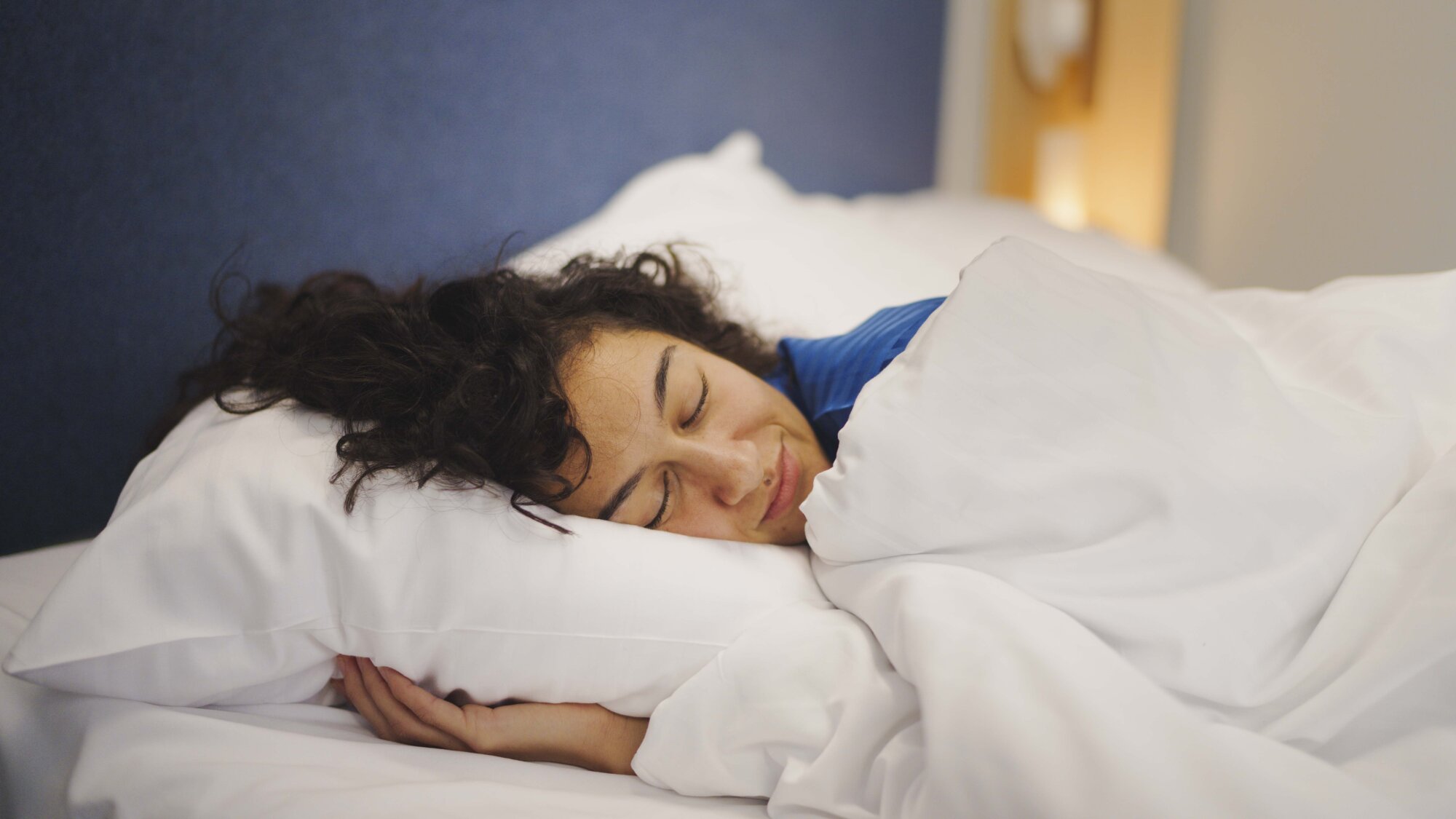 Comfortable bed for a great night of sleep - Hotel Casa Amsterdam.